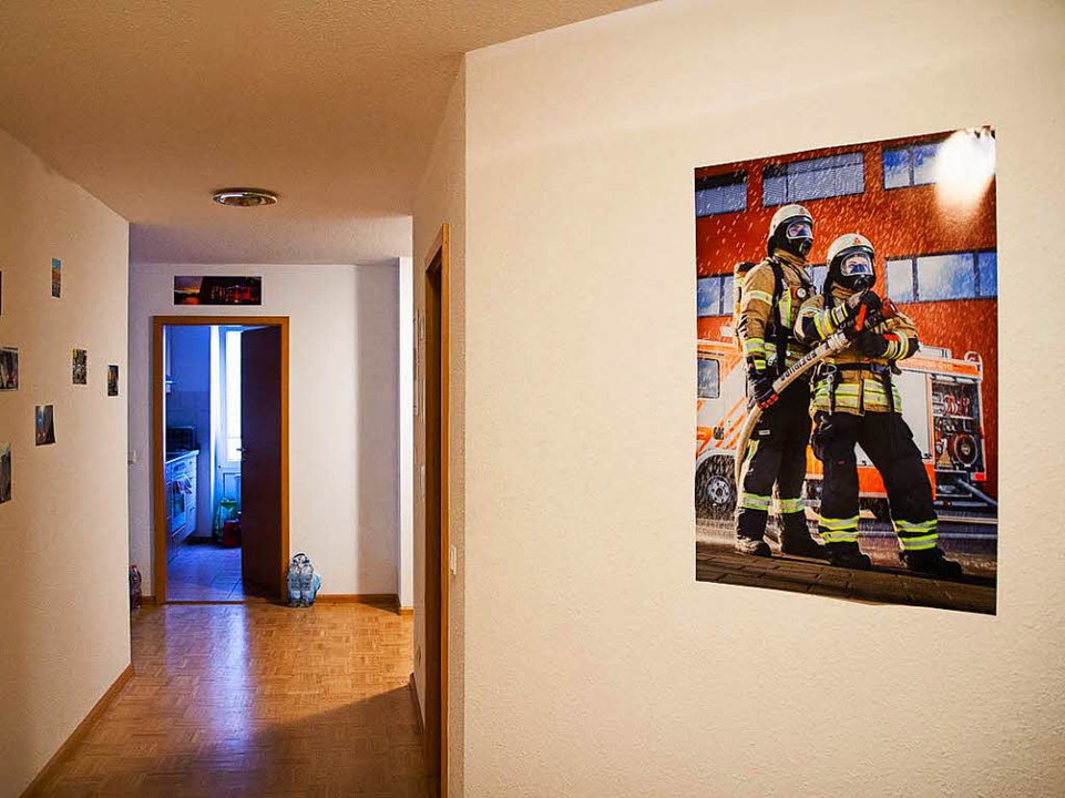 Die WG-Räume der drei Feuerwehrmänner ...ark vom Ehrenamt der Bewohner geprägt.  | Foto: Simon Stephan
