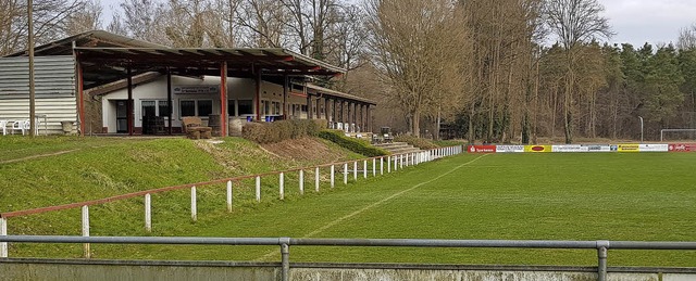 Die Sportanlagen des SV Burkheim liege...e vom Land  vorgesehen gebaut werden.   | Foto: Julius Steckmeister