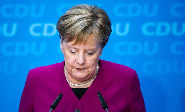 Angela Merkel am Montag vor Journalisten in Berlin   | Foto: dpa