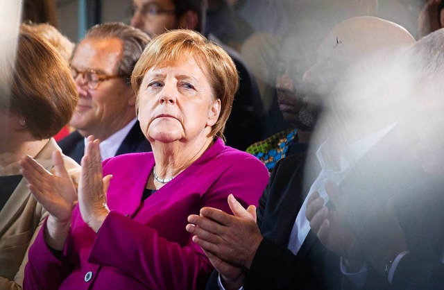 Angela Merkel bei einer Preisverleihung  | Foto: dpa