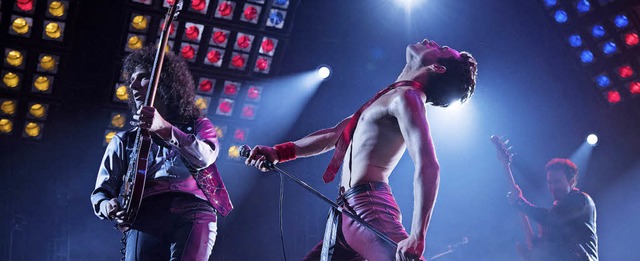 Rampensau mit nacktem Oberkrper:  Rami Malek als Freddie Mercury  | Foto: Fox, AfP