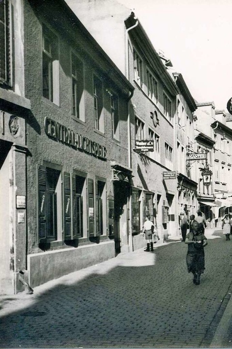 Die historische Aufnahme aus den 1930e...eltkrieg so gut wie komplett zerstrt.  | Foto: Stadtarchiv