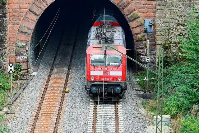 Von Donnerstag an fhrt die Hllentalbahn wieder von Freiburg nach Himmelreich