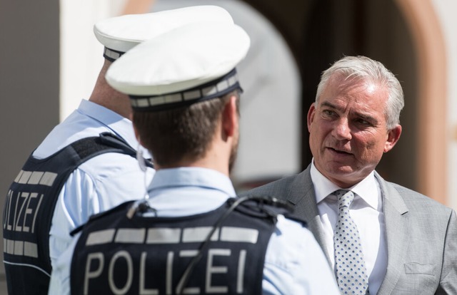 Der baden-wrttembergische Innenminist...ltigung von der Opposition kritisiert.  | Foto: dpa
