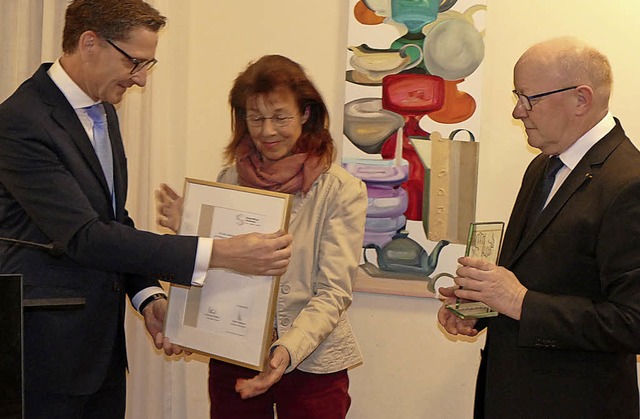 Den Ehrenpreis 2017  erhielt Gabriele ...iebenow (links) und  Norbert Dietrich.  | Foto: Ingrid Bhm-Jacob