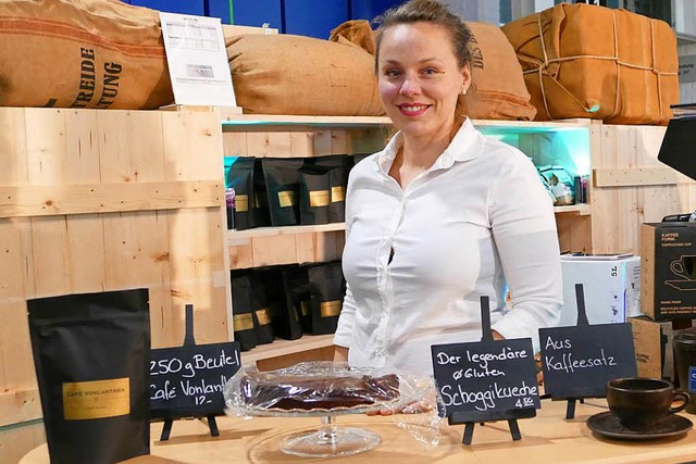 Sylvia Vonlanthen pflegt die Kaffee-Kultur nachhaltig...  | Foto: Kathrin Ganter