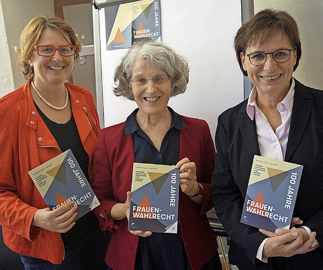 Offenburgs Kulturchefin Carmen Ltsch,...egina Geppert, und OB Edith Schreiner.  | Foto: Chr. STorck