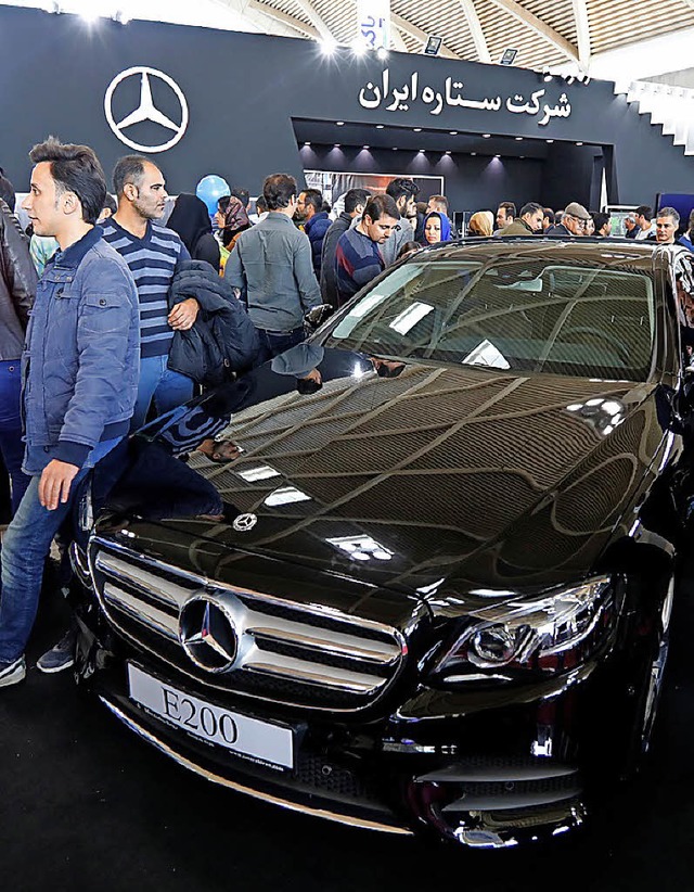 Autobauer Daimler hat seine Geschfte im Iran eingestellt.   | Foto: dpa