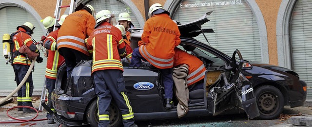 Nein, das ist nicht der Weltrekordvers...geklemmten Personen nach einem Unfall.  | Foto:  Rheno van Kreuningen