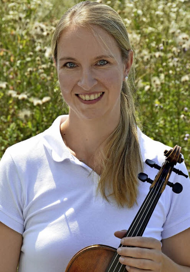 Franziska Eickhoff spielt im Orchester die erste Geige.  | Foto: Sophia Hesser