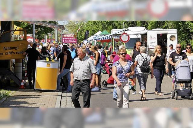 Binzener Frhlingsmarkt mit Rettern