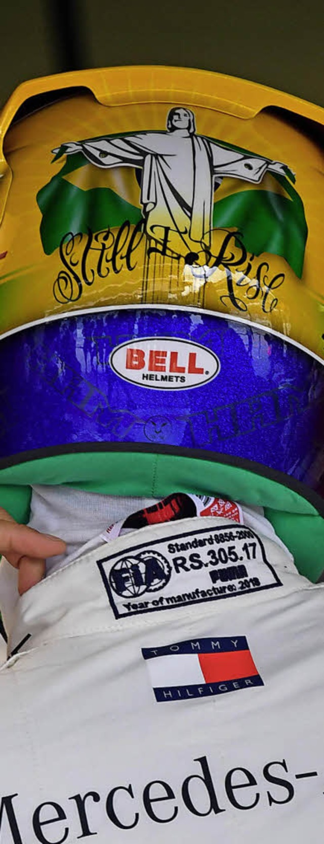 Ganz auf Brasilien eingestellt: der He...nd neuen  Weltmeisters Lewis Hamilton   | Foto: afp