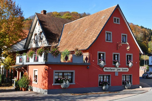 Frher eine Schmiede, heute ein Gasthaus: Das Lamm in Reichenbach.  | Foto: Benedikt Sommer