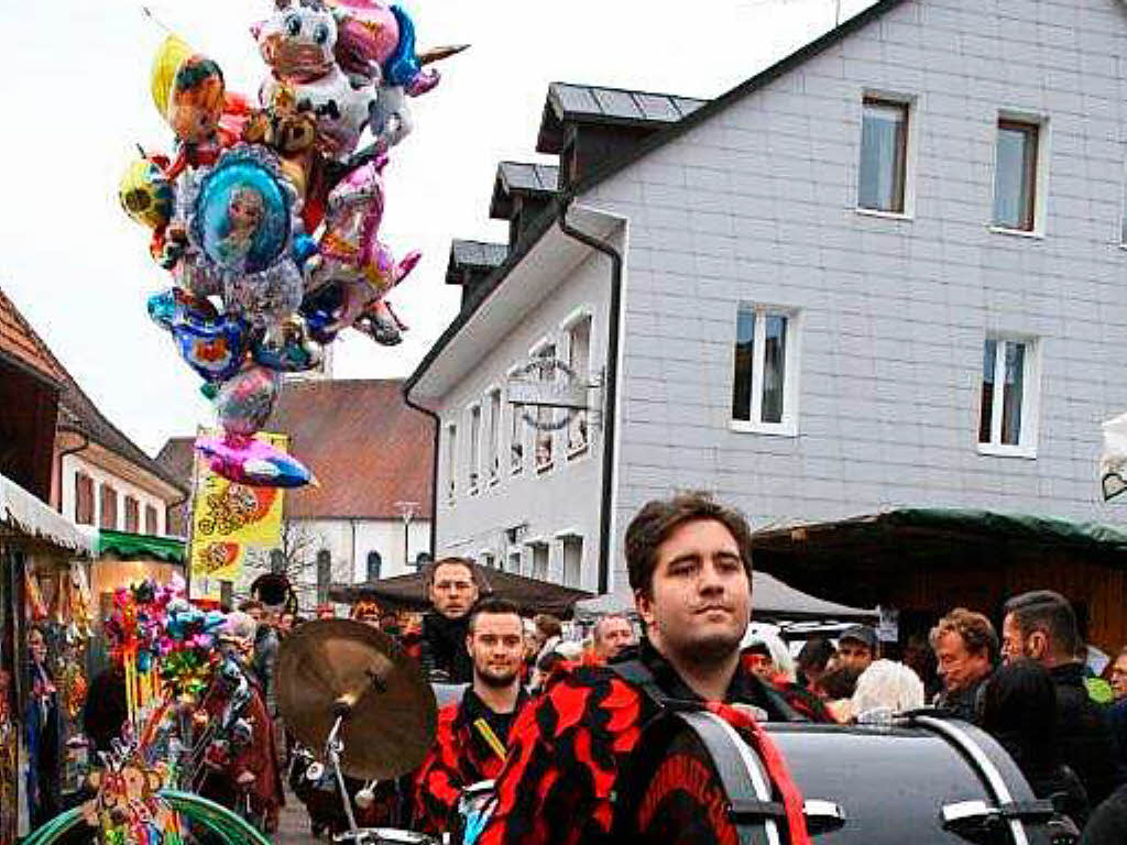 Hochbetrieb herrschte beim Grwihler Martinimarkt mit Mottoverkndung fr die Fasnacht.