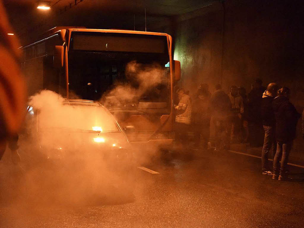 nchtliche Notfallbung im gesperrten Tunnel