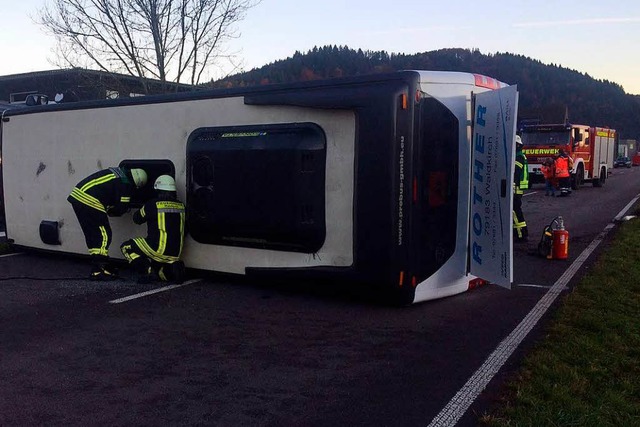 Zu einem Unfall zwischen einem Pkw und...n die Beteiligten nur leicht verletzt.  | Foto: Freiwillige Feuerwehr Waldkirch