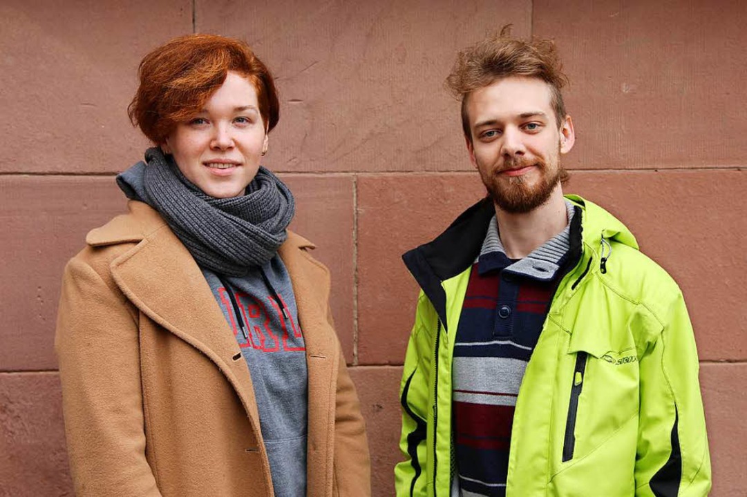 Elena Schuster und Jonathan Hanser sin... Regenbogen-Referats der Uni Freiburg.  | Foto: Gina Kutkat
