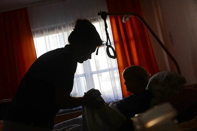Fnfeinhalb Jahre Haft fr Pflegerin, die Heimbewohnerin ersticken wollte