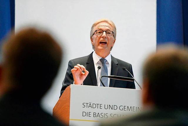 Gemeindetag irritiert wegen Kretschmanns Worten zu Flüchtlingsgruppen