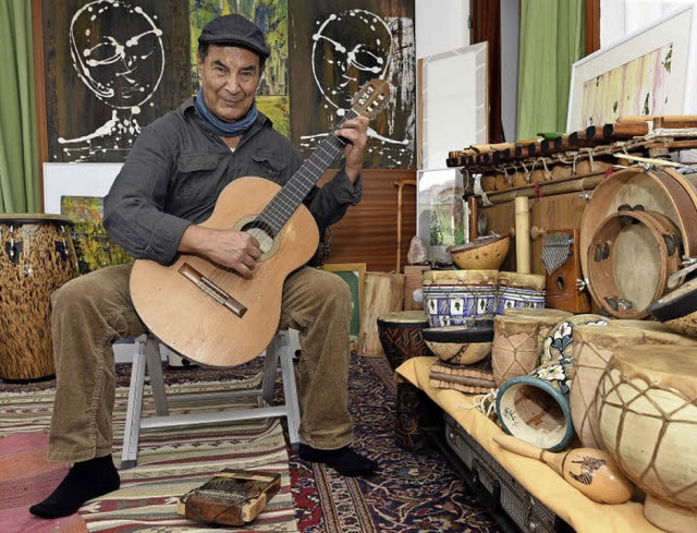 El Mokhtar Biammi, Musiker und Maler, ...AWO-Seniorenwohnanlage in Landwasser.   | Foto: Thomas Kunz