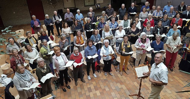 Das Ensemble Vocalys  aus Saint Louis ...dwig Kleber  fr den groen Auftritt.   | Foto: Kaufmann-Spachtholz