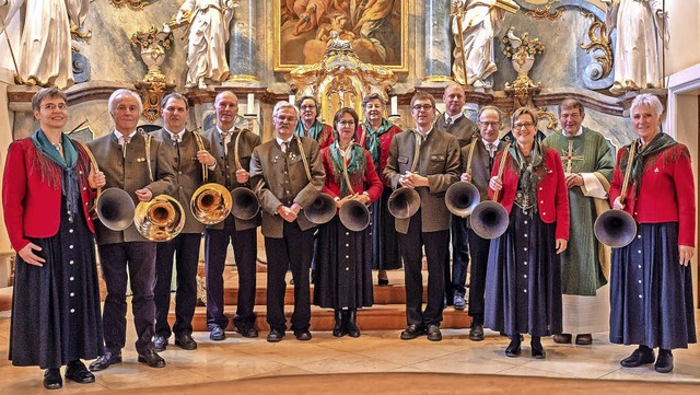 Die katholische Kirche St. Alban in Ba... mit den Markgrfler Jagdhornblsern.   | Foto: Marlies Lffler