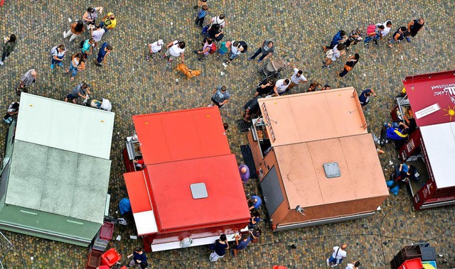 Wurststnde auf der Nordseite des Mnstermarkts (Archiv).  | Foto: Michael Bamberger