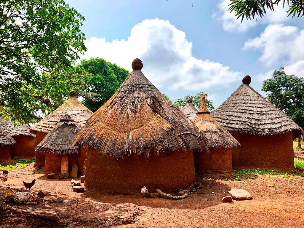 Dorf in Kara -Togo ist ein armes Land, viele Menschen leben unter sehr einfachenBedingungen.
