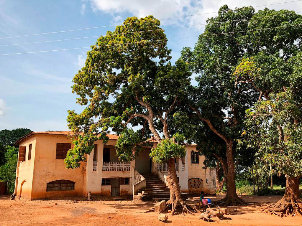Haus aus der Kolonialzeit in Atakpam - die Deutschen sind heute in Togo recht willkommen.