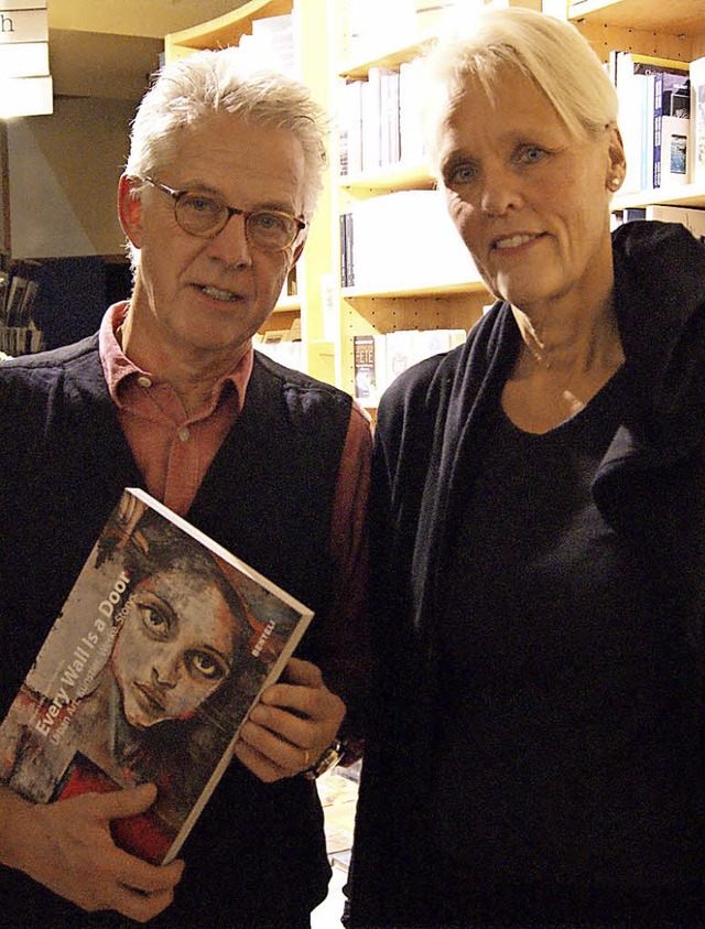 Bei der  Buchprsentation in Buch &amp...toren Jean Marc Felix und Regula Laux   | Foto: Maria Schlageter