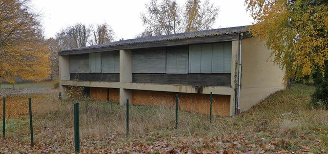 Auf dem Gelnde des ehemaligen franzs...zustzlichem Attikageschoss errichten.  | Foto: Gerold Zink