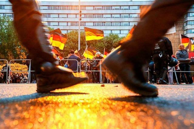 Liveblog: Merkel besucht Chemnitz – Rechte wollen demonstrieren