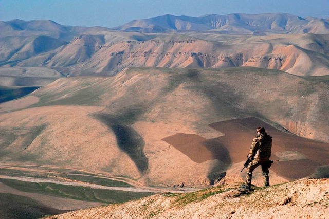 Ein Bundeswehrsoldat im Norden Afghanistans (Archivfoto)  | Foto: dpa