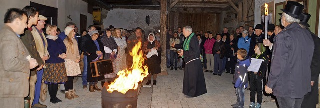 Szenische Darstellung zur Forchheimer ...e) segnet die Auswanderer nach Tovar.   | Foto: Roland Vitt