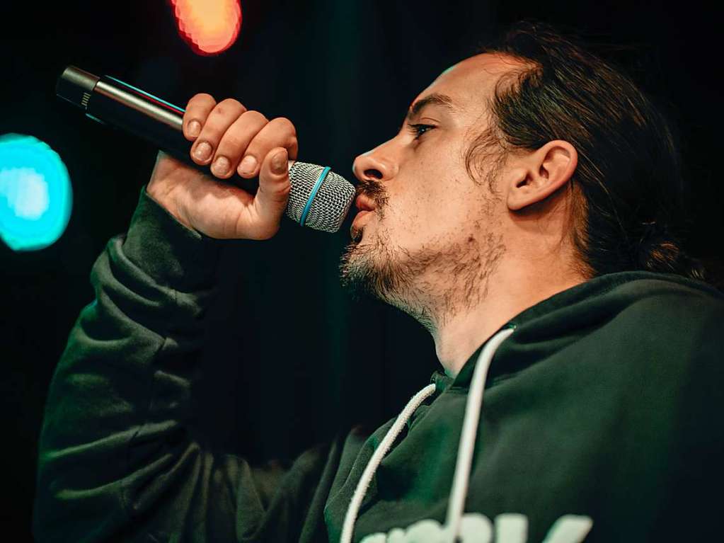 Rapper Haze lieferte ein stabiles Konzert im Waldsee in Freiburg.