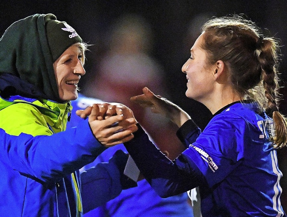 Titeljagd nach dem Vier-Augen-Prinzip - Frauenfussball ...