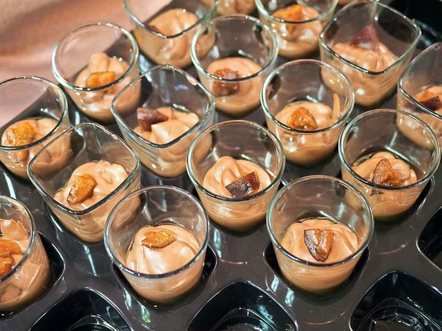 Erstaunlich cremig war die vegane Mousse au Chocolat  | Foto: Jutta Geiger