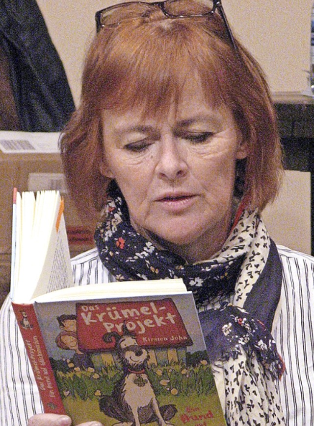 Kirsten John liest aus ihrem Buch &#8222;Das Krmel-Projekt&#8220;.   | Foto: Privat