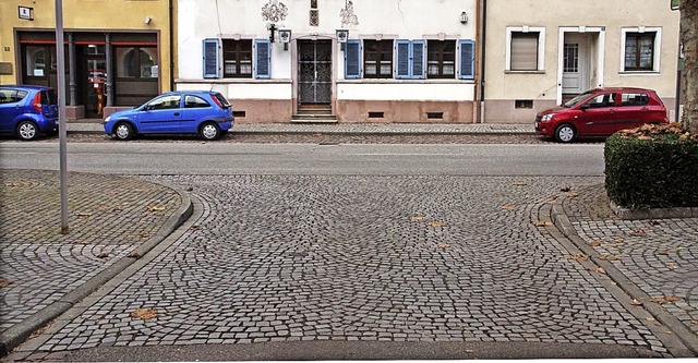 Die Einmndungen sollen in Granit ange...sen. Bei der AHA stt das auf Kritik.  | Foto: Ilona Hge