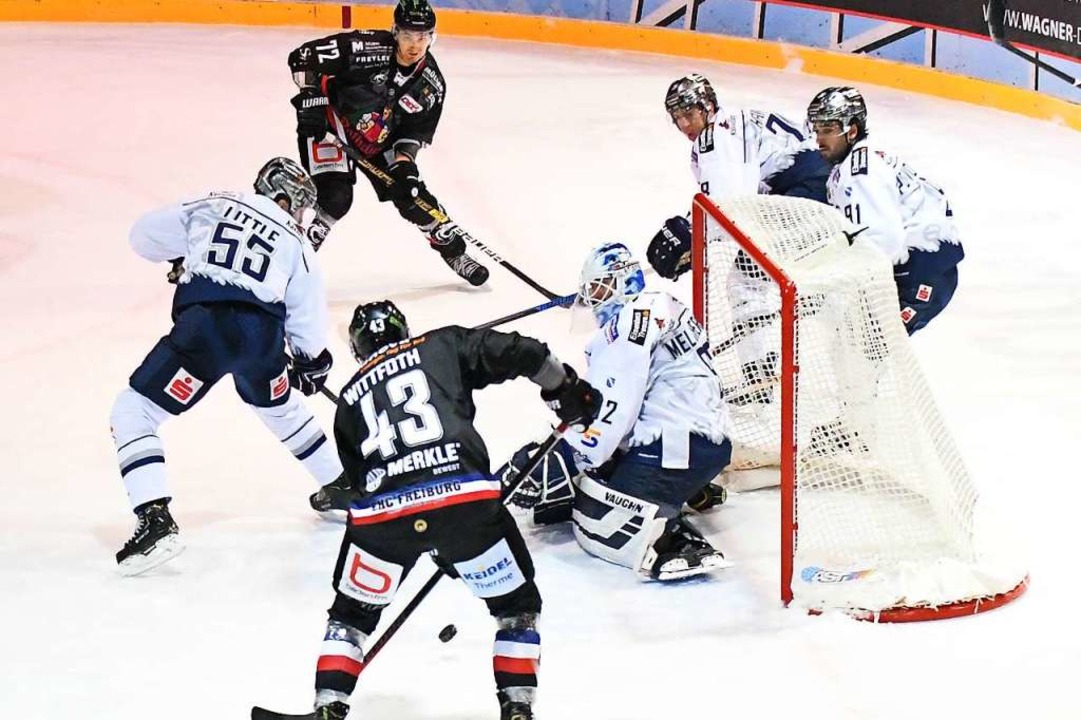 Places kassel, germany community organizationsports club ec kassel huskies. Ehc Freiburg Verliert Heimspiel Gegen Die Kassel Huskies Mit 0 1 Eishockey Badische Zeitung