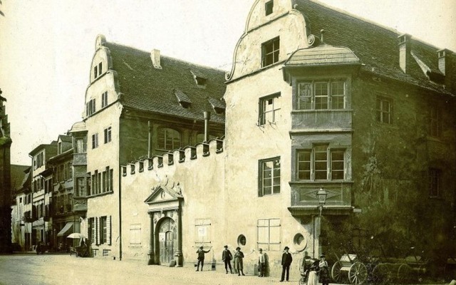Als Freiburgs Rathaus noch die Univers... Daten von damals noch heute arbeiten.  | Foto: fotos: Augustinermuseum, privat