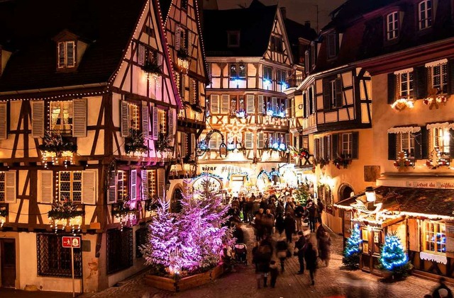 Mrchenhaft: Weihnachtsmarkt in Colmar.  | Foto: Fotolia.com/Alexi TAUZIN 