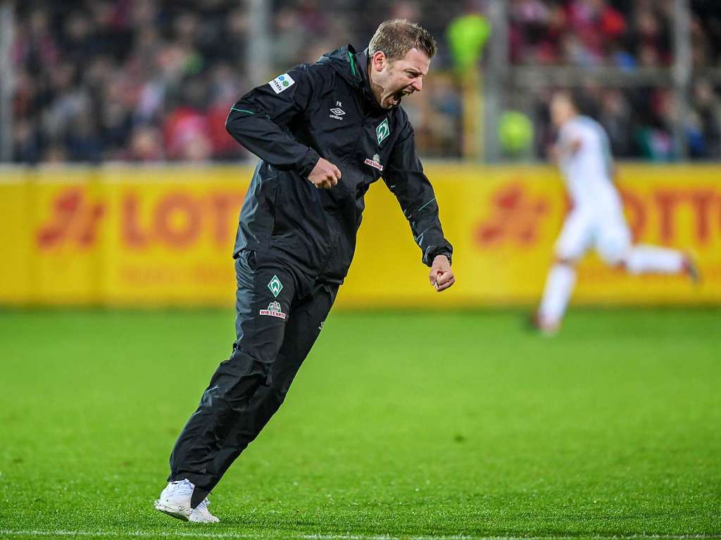 Bremens Trainer Kohfeldt ist es egal; seine Mannschaft holt einen spten Punkt in Freiburg.