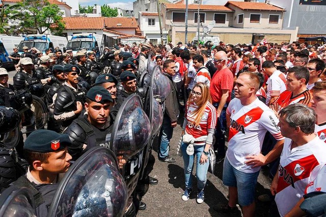 Mehr als 2000 Polizisten waren im Einsatz.  | Foto: AFP