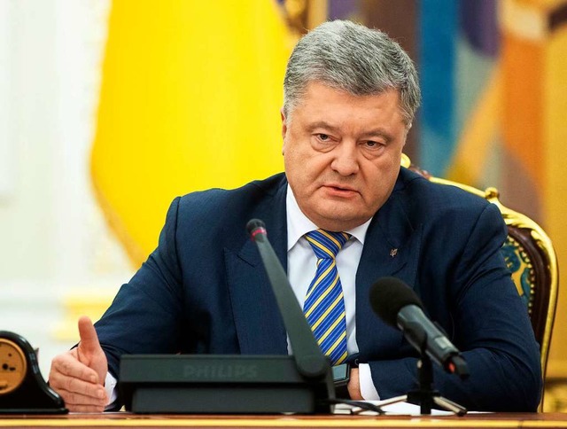 Petro Poroschenko hat Reservisten alarmiert.  | Foto: dpa