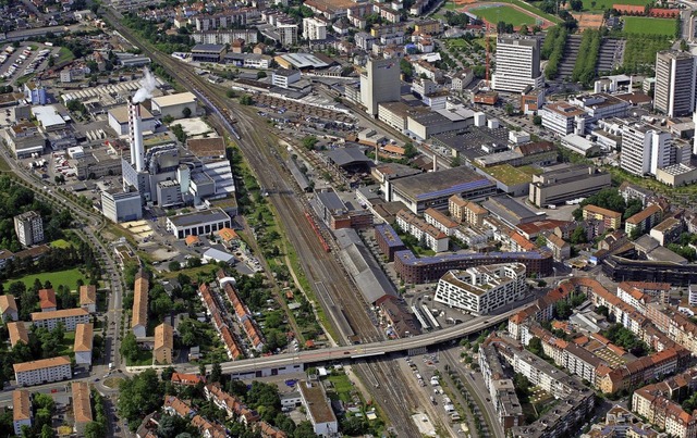 Das Lysbchelareal oder Volta-Nord zwi...en. Dort sollen Wohnbauten entstehen.   | Foto: Erich Meyer