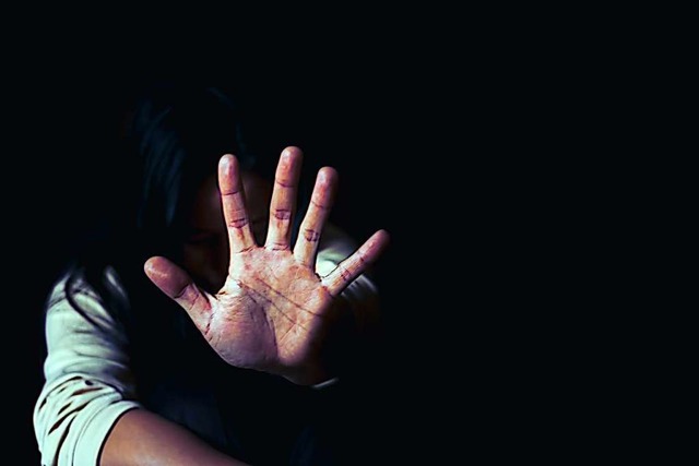 Austellungen, Vortrge und Konzerte gi...hema Gewalt gegen Frauen (Symbolbild).  | Foto: Doidam10 (Adobe Stock)