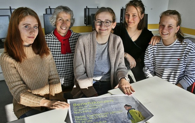 Arianna Tapp, Maria Kannen-Schmidt, Vi...drews Tarabete Partnerschule in Kenia.  | Foto: Barbara Ruda