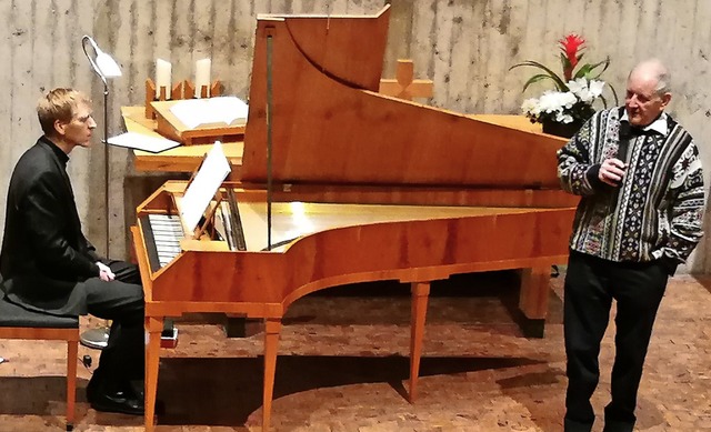 Der Pianist Enno Kastens und der Mrch...schen Gemeindezentrum in Kirchzarten.   | Foto: Heidi Winkel-Hook