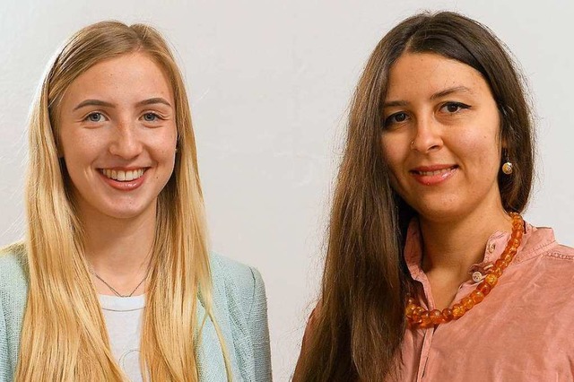 Anne Beck (links) und Amira Ragab freuen sich ber ein Stipendium.  | Foto: Ingo Schneider